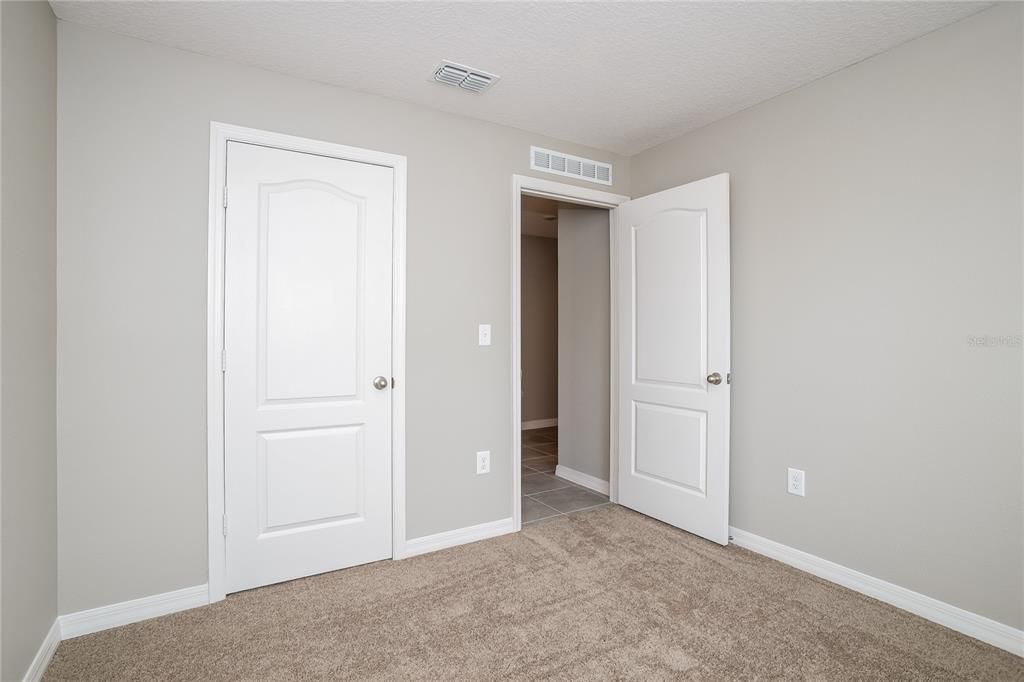 В аренду: $1,950 (6 спален, 3 ванн, 1975 Квадратных фут)