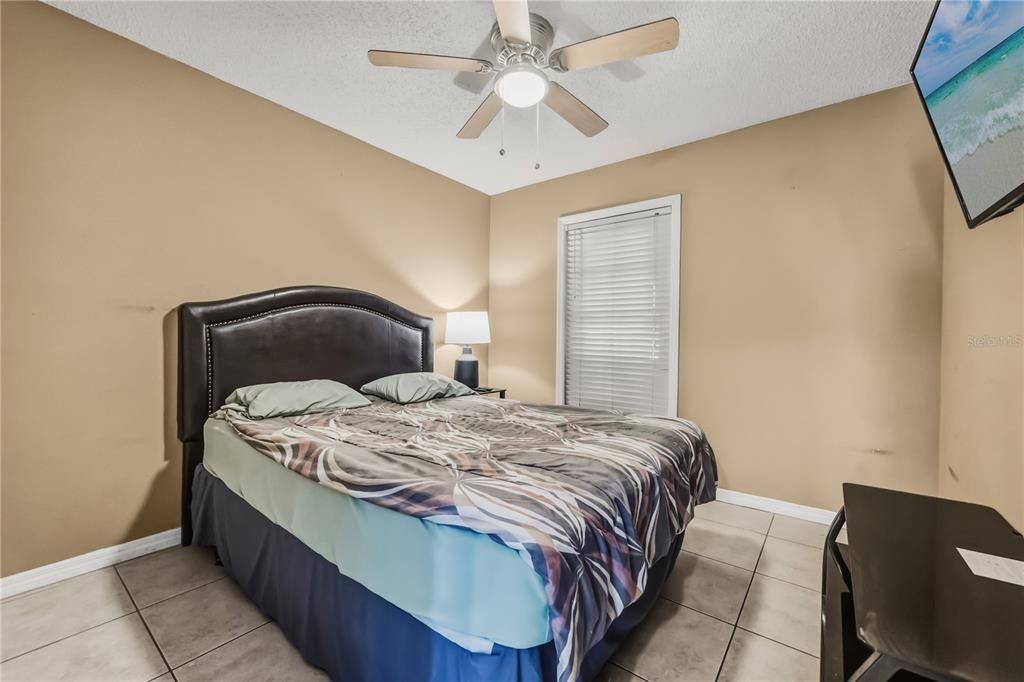 待售: $550,000 (4 贝兹, 2 浴室, 2763 平方英尺)