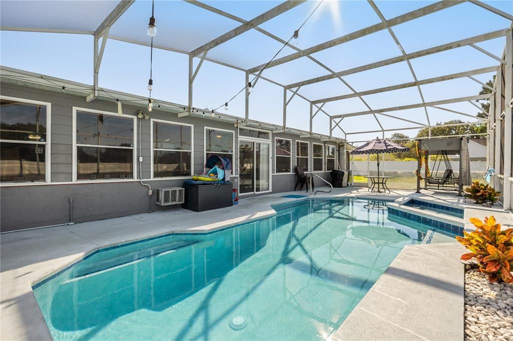 待售: $550,000 (4 贝兹, 2 浴室, 2763 平方英尺)