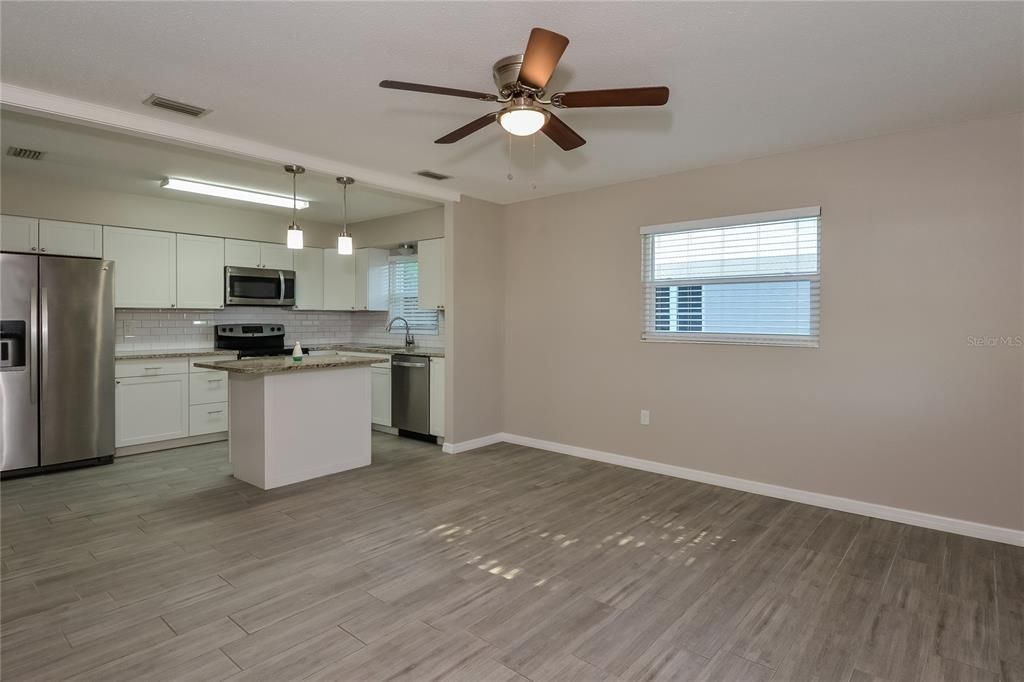 For Rent: $1,840 (3 beds, 1 baths, 1135 Square Feet)