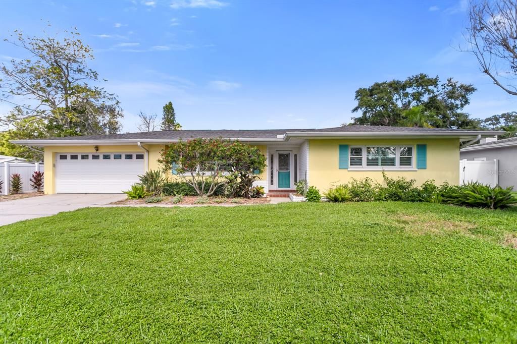 Recently Rented: $3,200 (3 beds, 2 baths, 1506 Square Feet)