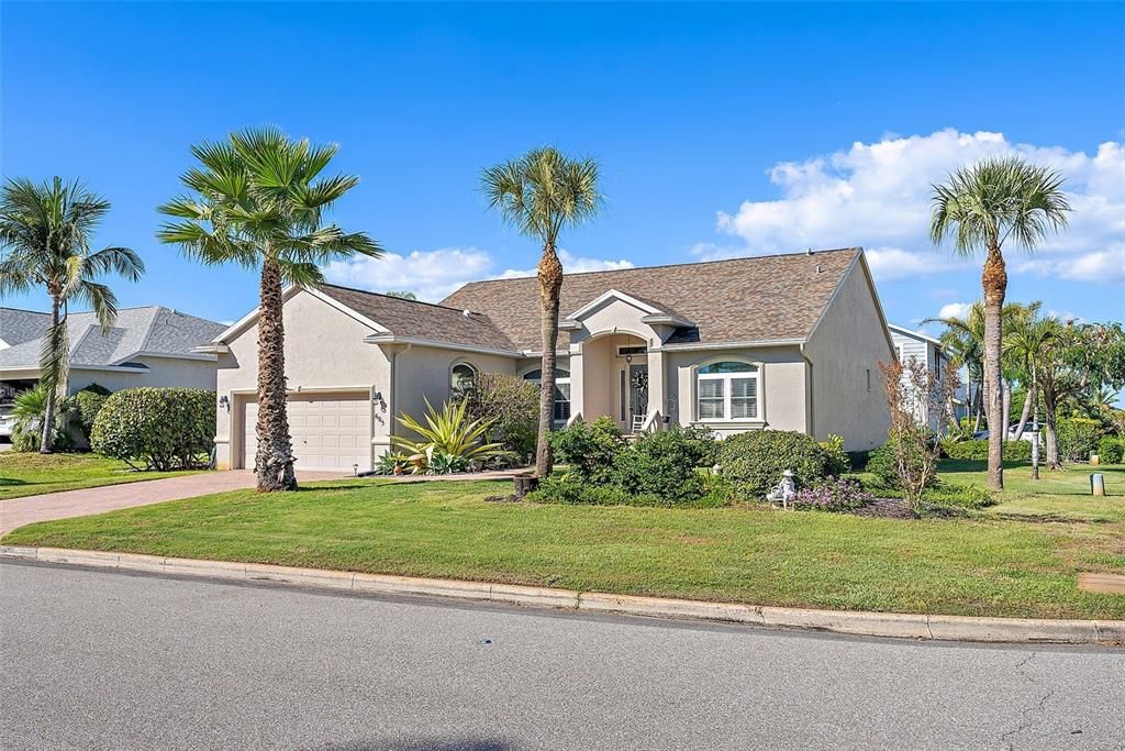 待售: $895,000 (3 贝兹, 2 浴室, 2083 平方英尺)