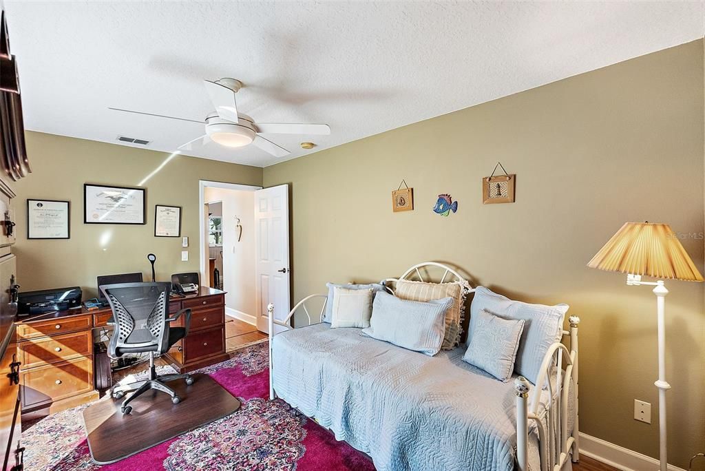 待售: $895,000 (3 贝兹, 2 浴室, 2083 平方英尺)