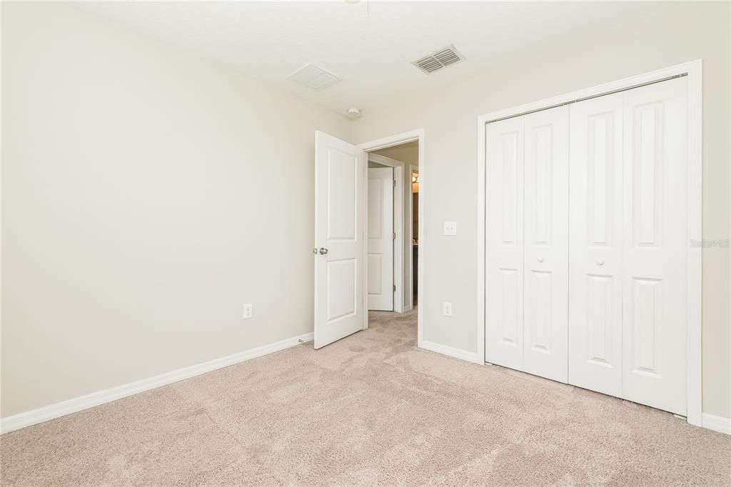 For Rent: $2,025 (4 beds, 2 baths, 1870 Square Feet)