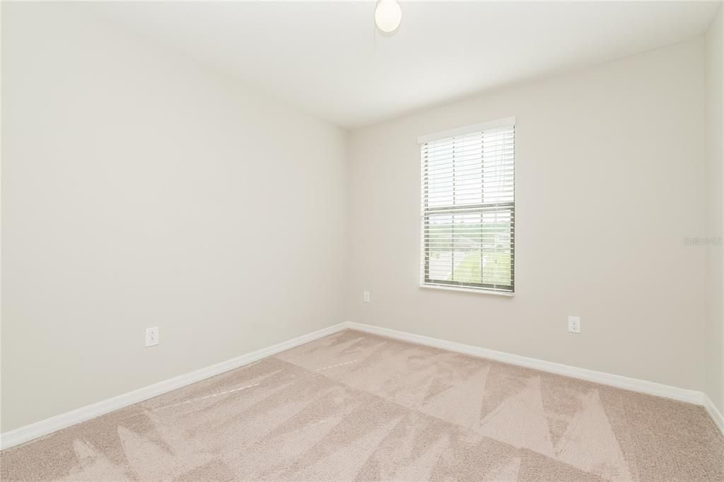 For Rent: $2,025 (4 beds, 2 baths, 1870 Square Feet)