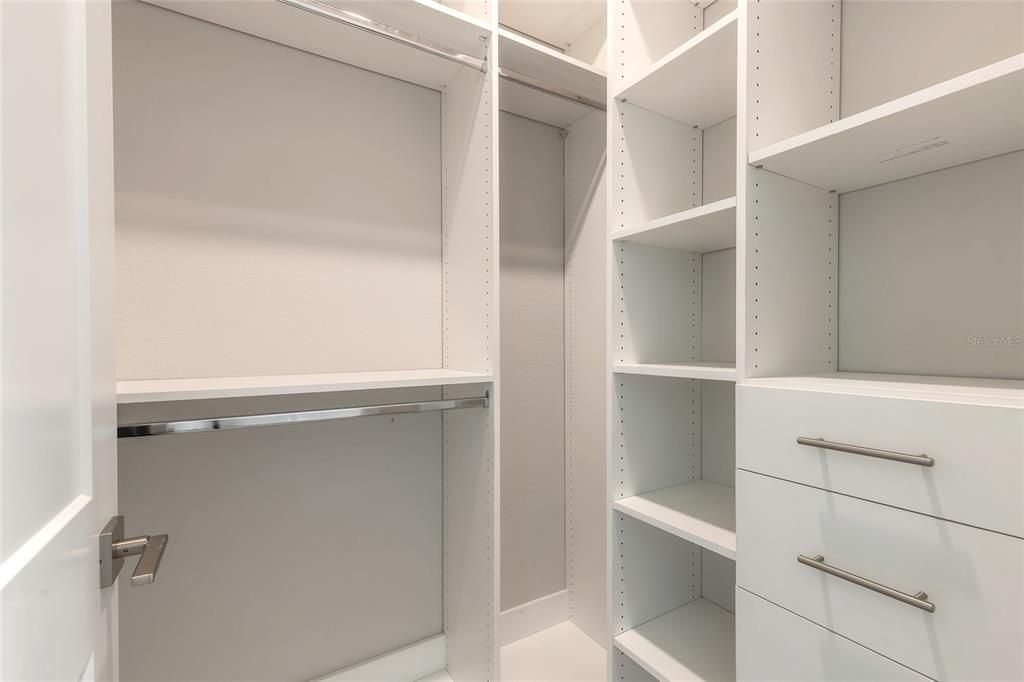 For Sale: $544,990 (3 beds, 3 baths, 1847 Square Feet)