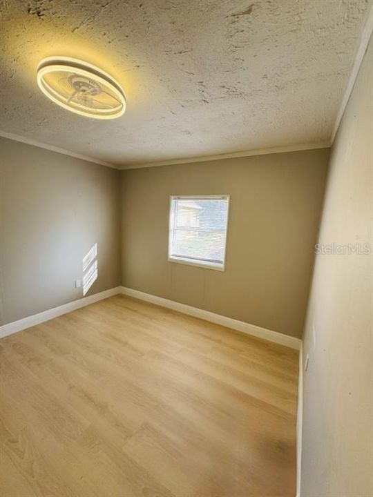 For Rent: $2,200 (3 beds, 1 baths, 1092 Square Feet)