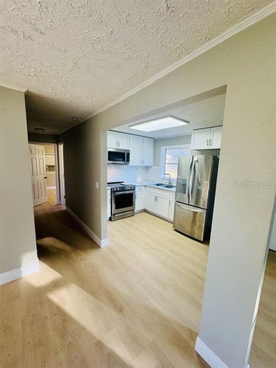 For Rent: $2,200 (3 beds, 1 baths, 1092 Square Feet)