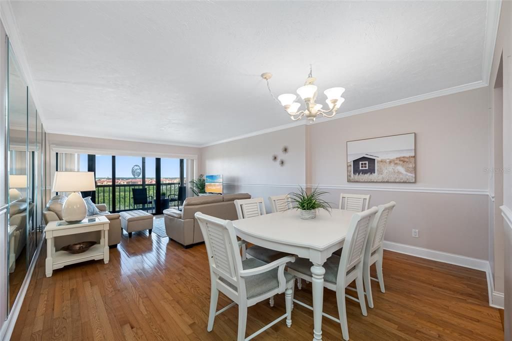 For Rent: $2,250 (2 beds, 2 baths, 1080 Square Feet)