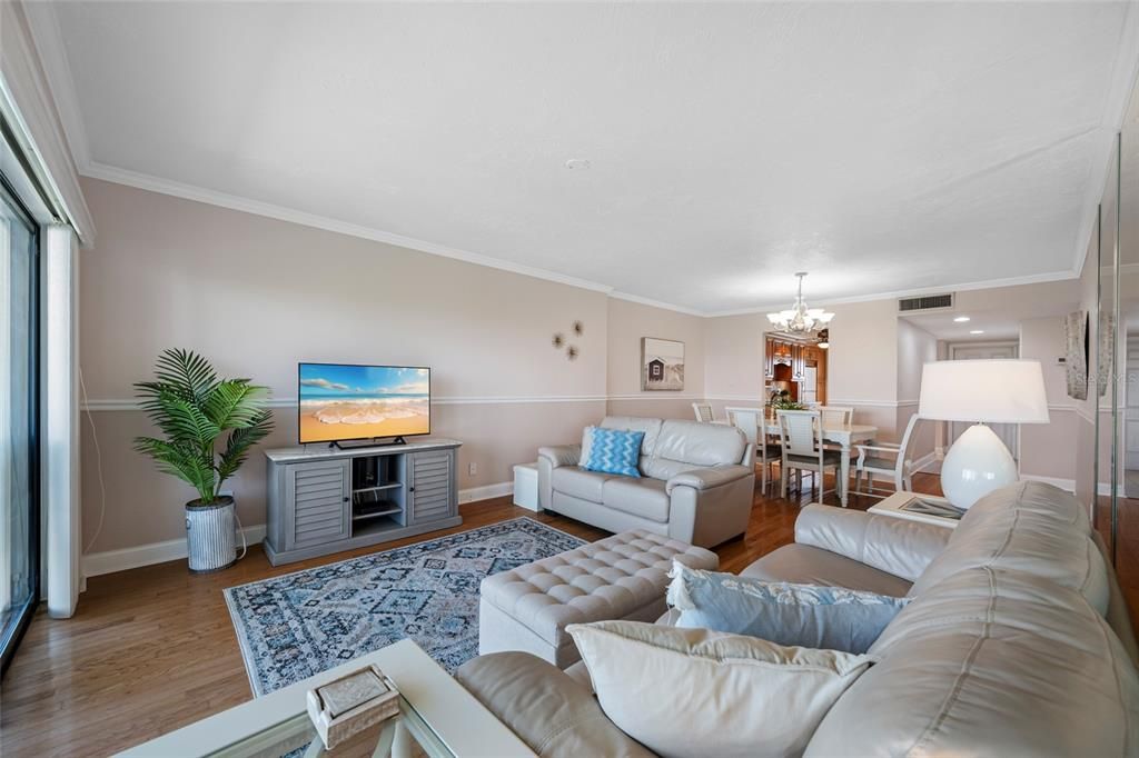 For Rent: $2,250 (2 beds, 2 baths, 1080 Square Feet)