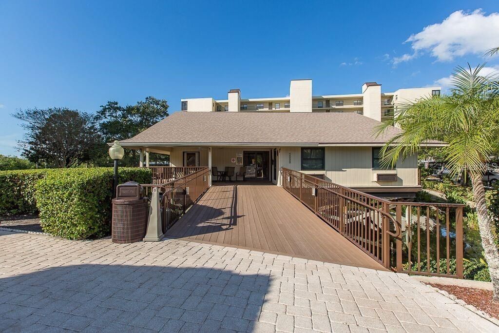 For Rent: $2,250 (2 beds, 2 baths, 1080 Square Feet)