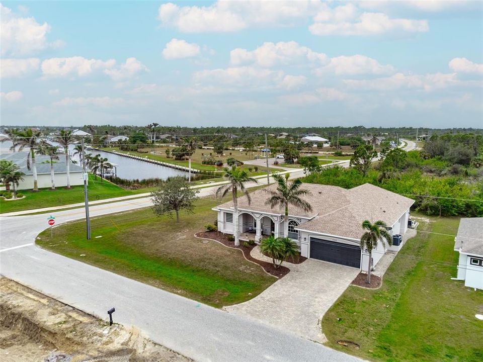 For Sale: $589,987 (4 beds, 3 baths, 2749 Square Feet)