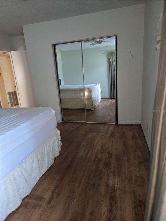 Active With Contract: $285,000 (4 beds, 3 baths, 2614 Square Feet)