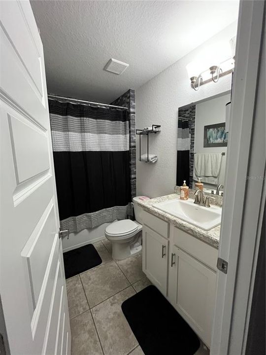 На продажу: $445,000 (5 спален, 3 ванн, 2732 Квадратных фут)