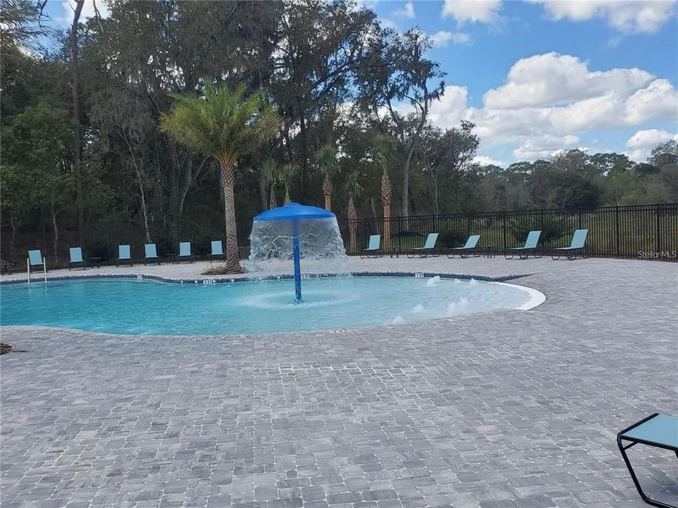 На продажу: $445,000 (5 спален, 3 ванн, 2732 Квадратных фут)