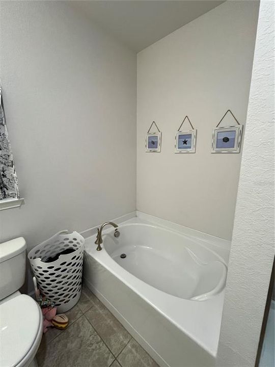 На продажу: $445,000 (5 спален, 3 ванн, 2732 Квадратных фут)