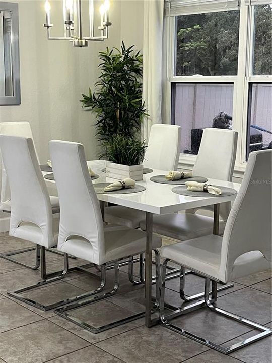 На продажу: $445,000 (5 спален, 3 ванн, 2732 Квадратных фут)