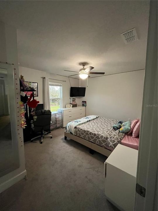 На продажу: $445,000 (5 спален, 3 ванн, 2732 Квадратных фут)