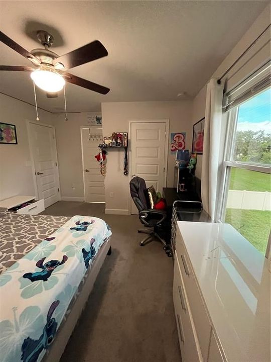 На продажу: $445,000 (5 спален, 3 ванн, 2732 Квадратных фут)