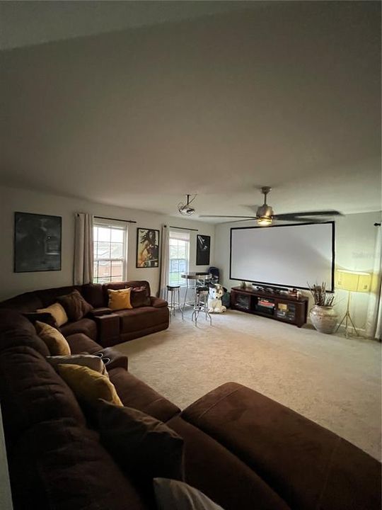 На продажу: $445,000 (5 спален, 3 ванн, 2732 Квадратных фут)