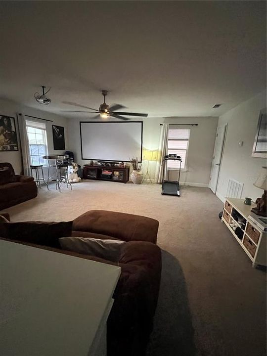 На продажу: $445,000 (5 спален, 3 ванн, 2732 Квадратных фут)