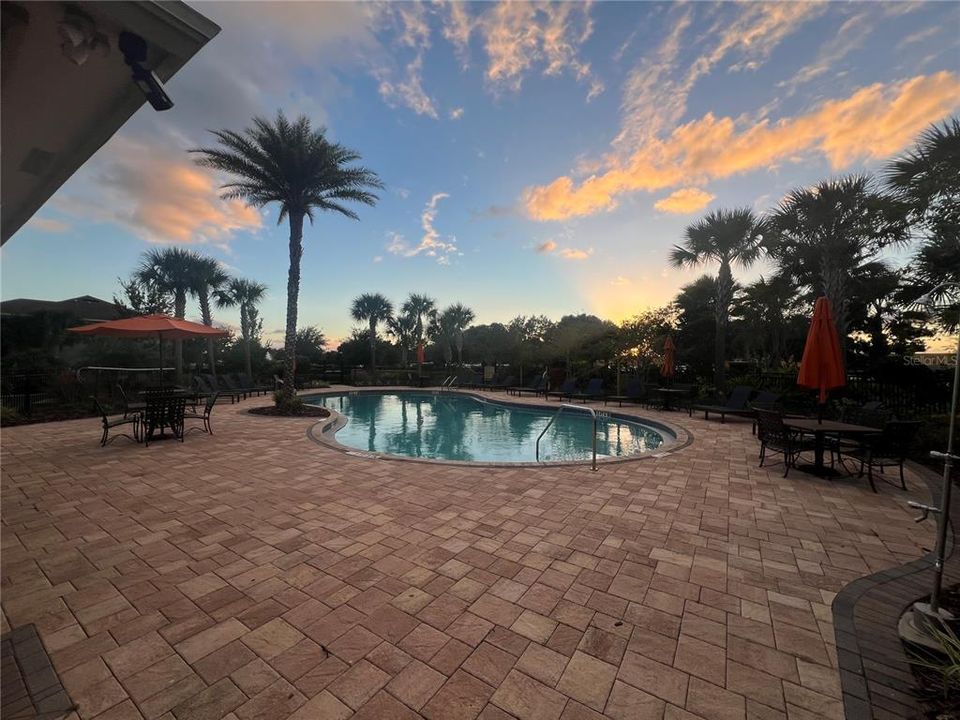 En Venta: $344,900 (3 camas, 2 baños, 1359 Pies cuadrados)