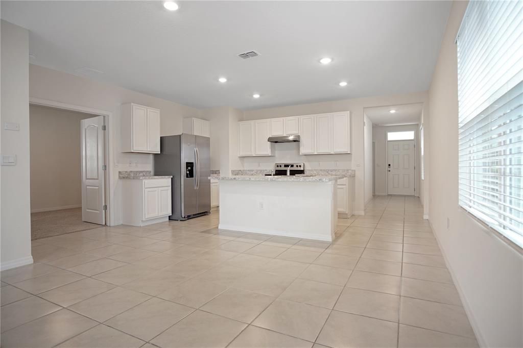 For Rent: $1,850 (3 beds, 2 baths, 1625 Square Feet)