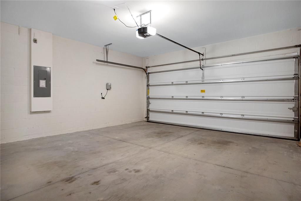 For Rent: $1,850 (3 beds, 2 baths, 1625 Square Feet)