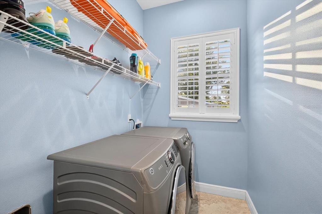 待售: $885,000 (3 贝兹, 3 浴室, 2048 平方英尺)