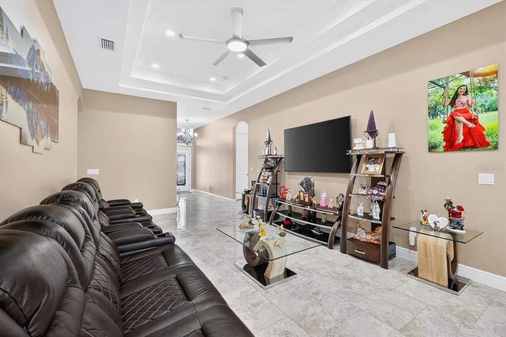 待售: $885,000 (3 贝兹, 3 浴室, 2048 平方英尺)