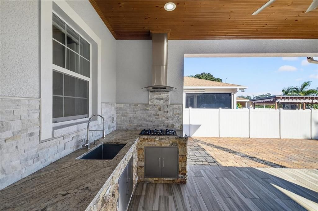 待售: $885,000 (3 贝兹, 3 浴室, 2048 平方英尺)