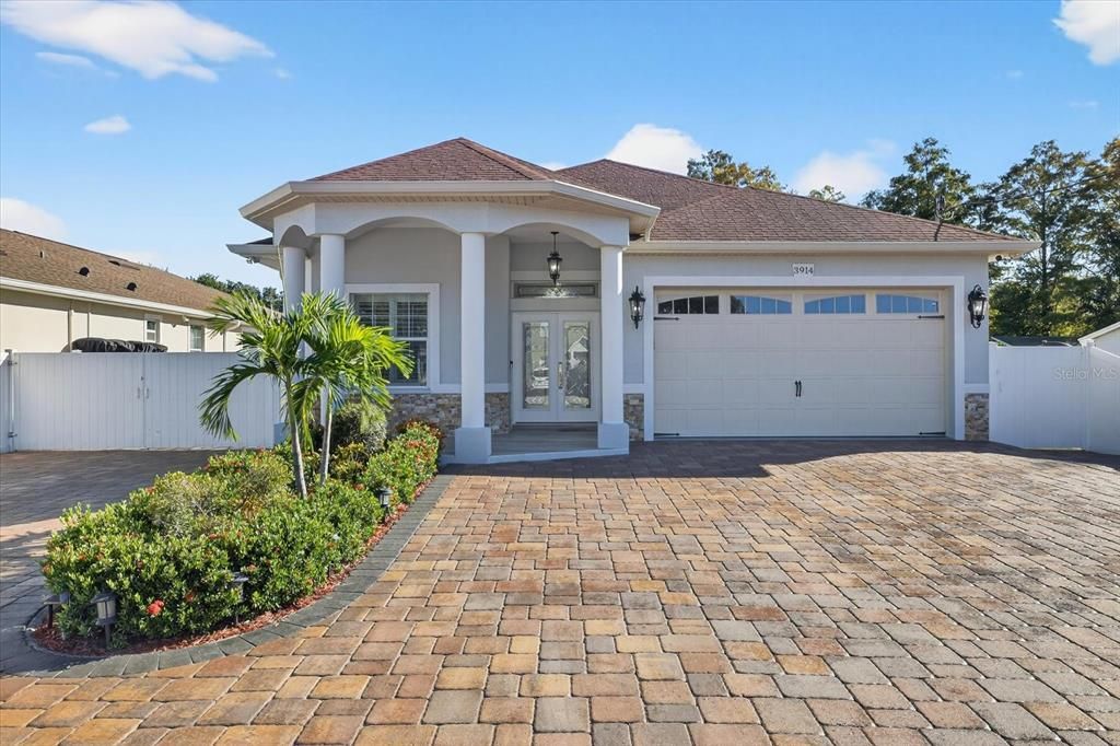 待售: $885,000 (3 贝兹, 3 浴室, 2048 平方英尺)