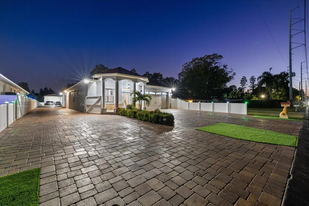 待售: $885,000 (3 贝兹, 3 浴室, 2048 平方英尺)