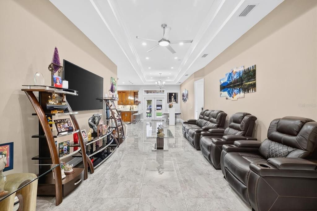 待售: $885,000 (3 贝兹, 3 浴室, 2048 平方英尺)