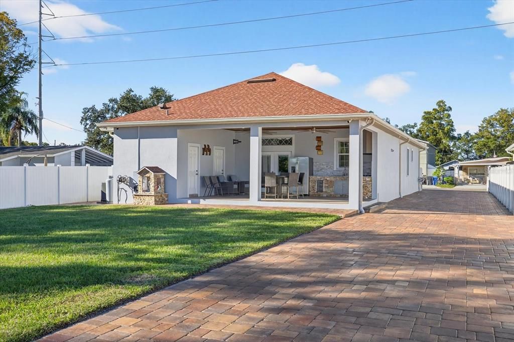 待售: $885,000 (3 贝兹, 3 浴室, 2048 平方英尺)