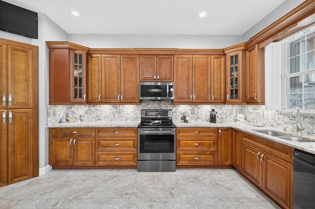 待售: $885,000 (3 贝兹, 3 浴室, 2048 平方英尺)