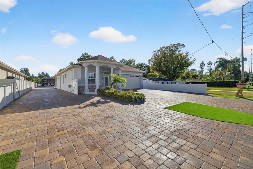 待售: $885,000 (3 贝兹, 3 浴室, 2048 平方英尺)