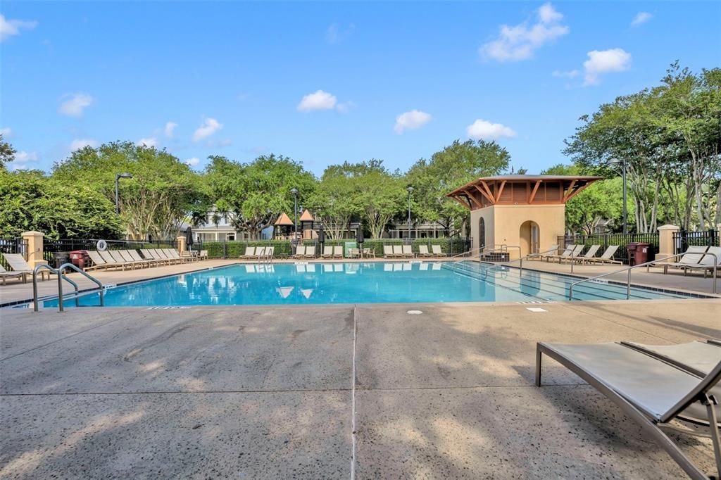 合同活跃: $995,000 (3 贝兹, 2 浴室, 2486 平方英尺)