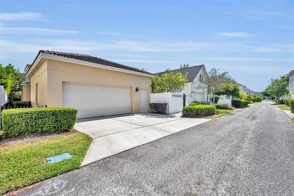 合同活跃: $995,000 (3 贝兹, 2 浴室, 2486 平方英尺)