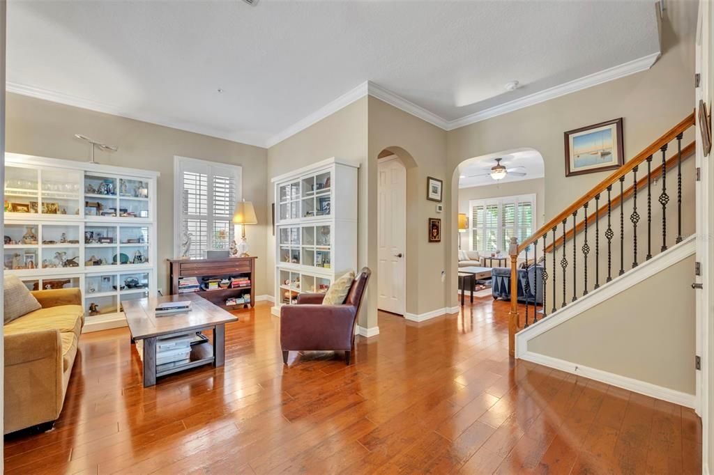 合同活跃: $995,000 (3 贝兹, 2 浴室, 2486 平方英尺)