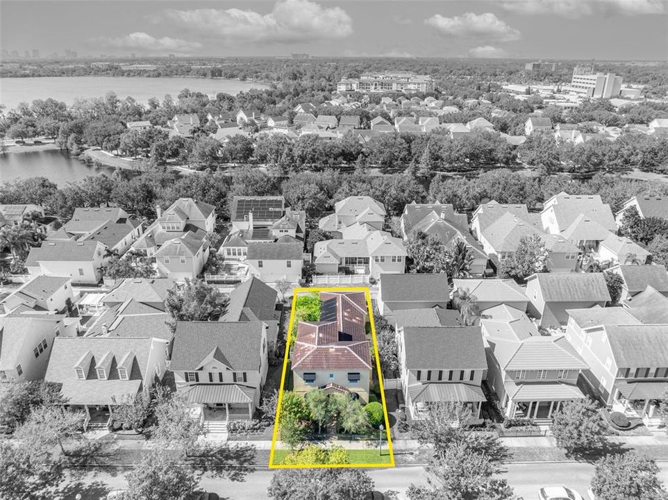 合同活跃: $995,000 (3 贝兹, 2 浴室, 2486 平方英尺)