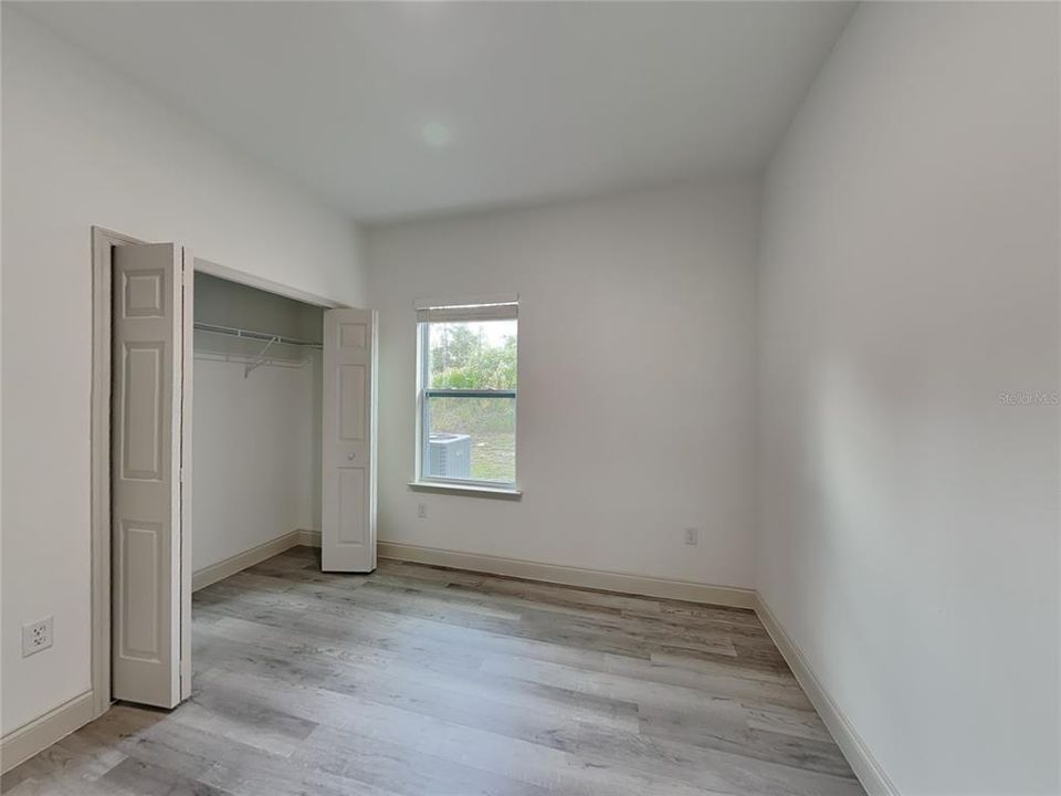 For Rent: $1,695 (4 beds, 2 baths, 1551 Square Feet)