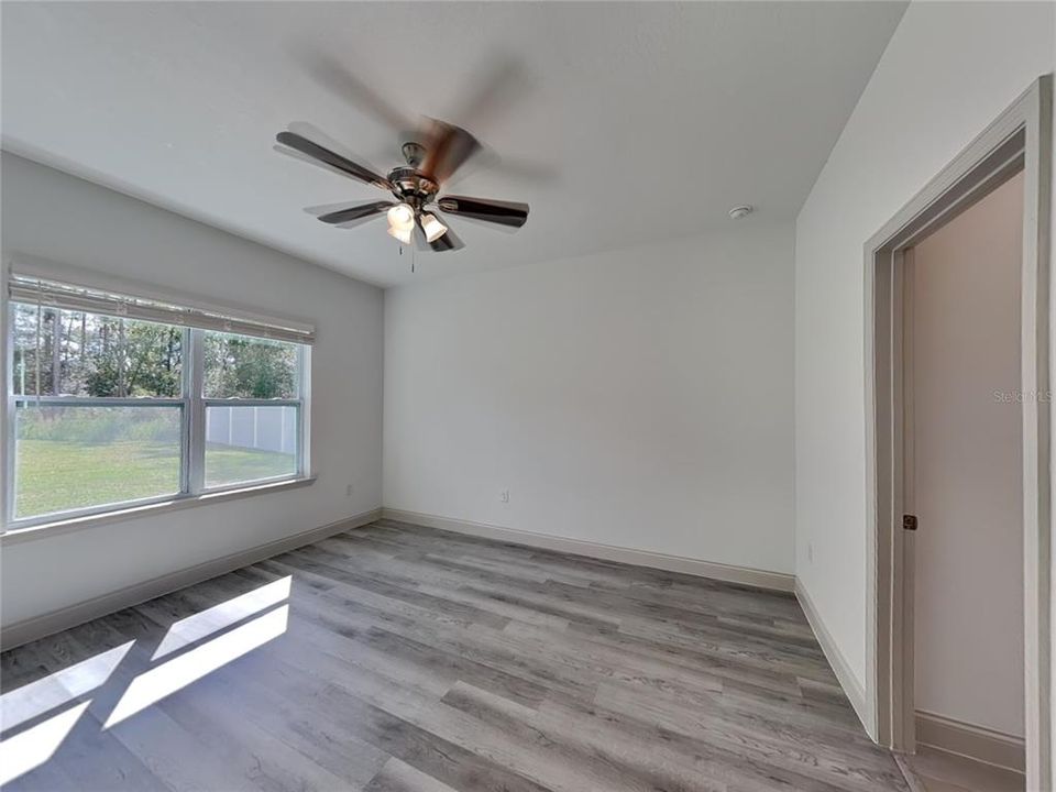 For Rent: $1,695 (4 beds, 2 baths, 1551 Square Feet)