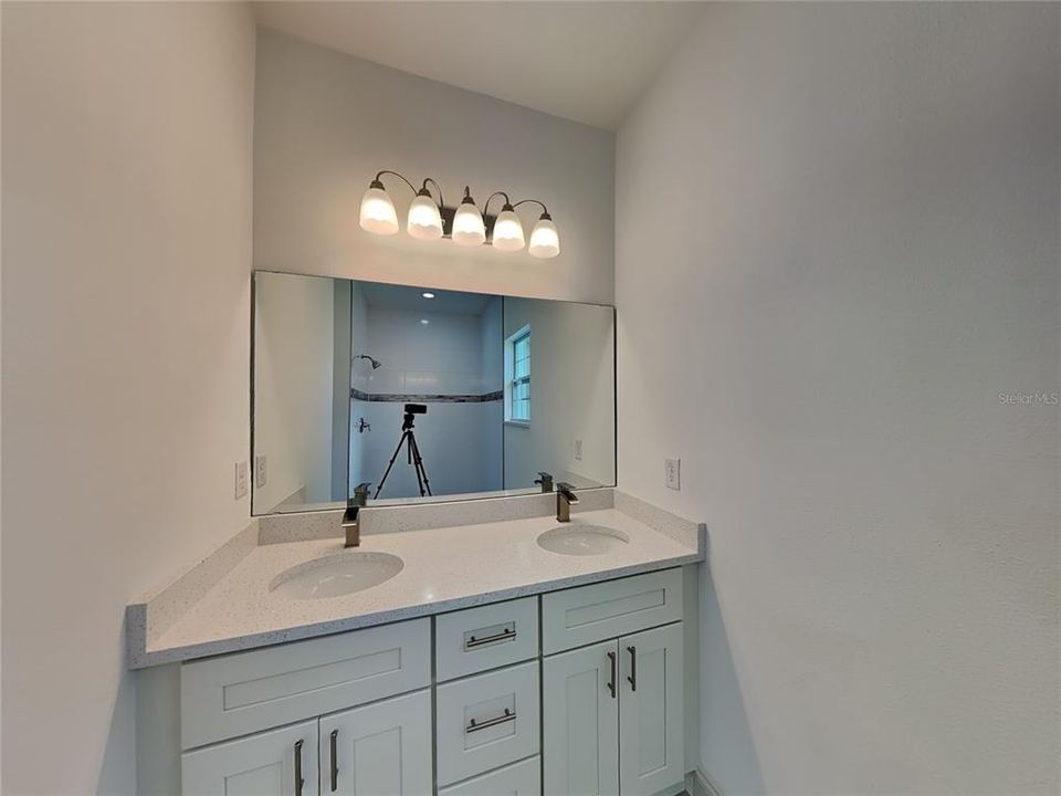 For Rent: $1,695 (4 beds, 2 baths, 1551 Square Feet)