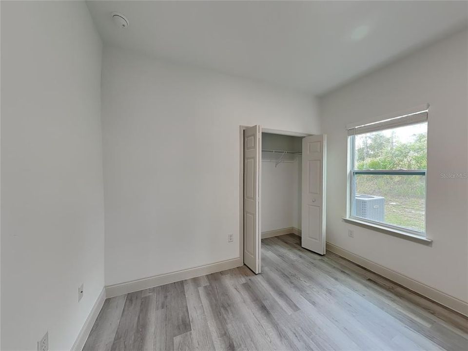 For Rent: $1,695 (4 beds, 2 baths, 1551 Square Feet)