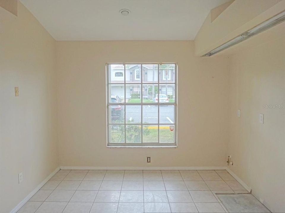 На продажу: $265,000 (3 спален, 2 ванн, 1163 Квадратных фут)