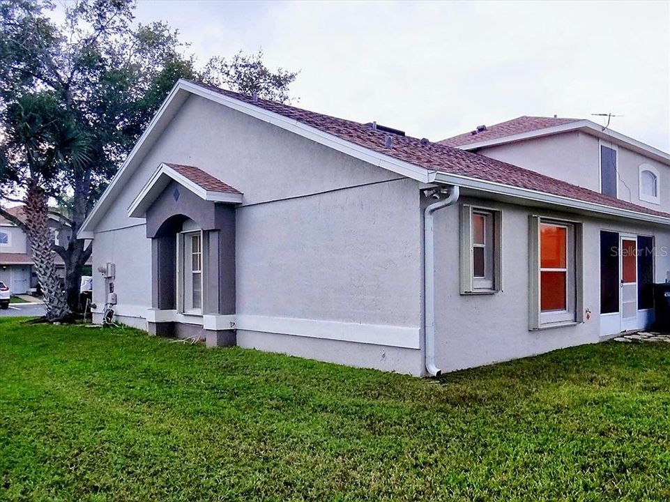 На продажу: $265,000 (3 спален, 2 ванн, 1163 Квадратных фут)