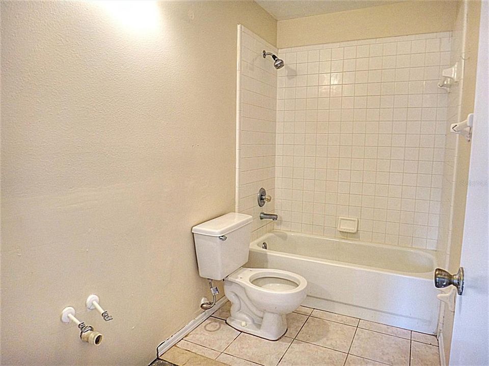 На продажу: $265,000 (3 спален, 2 ванн, 1163 Квадратных фут)