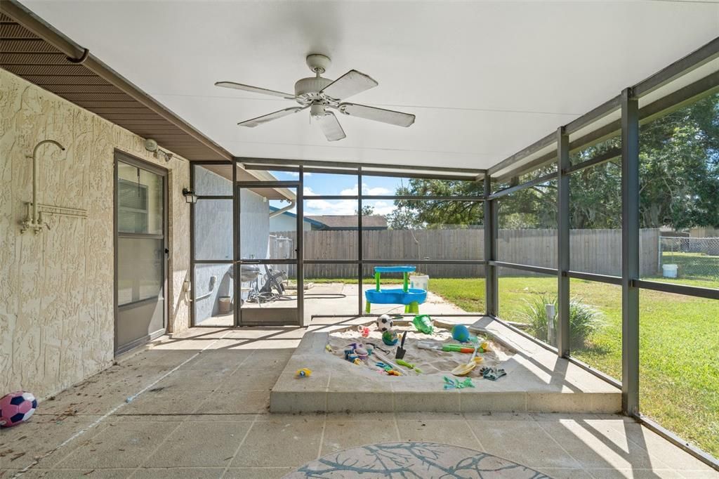 待售: $249,900 (2 贝兹, 2 浴室, 1144 平方英尺)