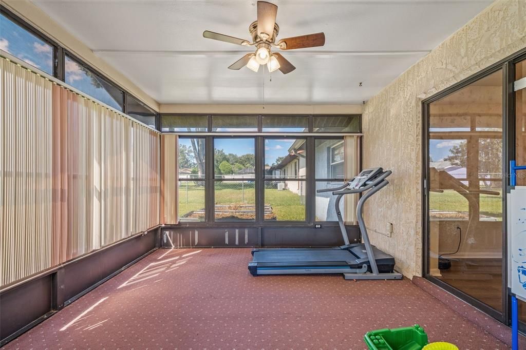 待售: $249,900 (2 贝兹, 2 浴室, 1144 平方英尺)